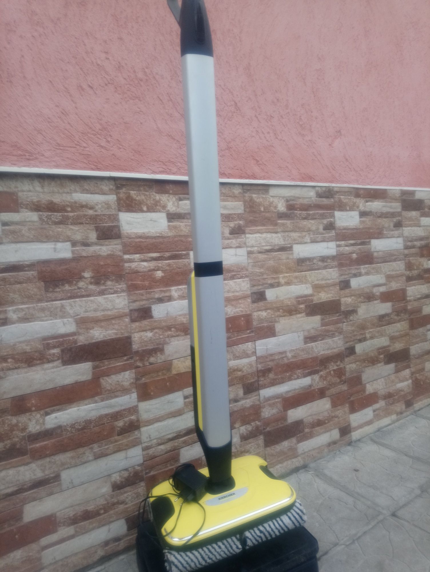 Подочистачка Karcher FC7 Cordles