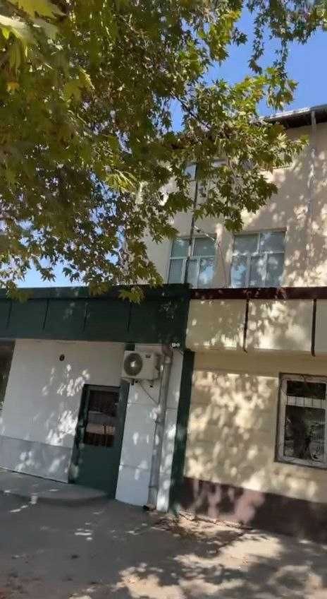 Продам отдельно стоящее здание 1552м2