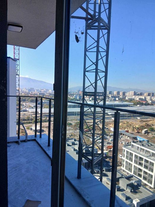 Продава двустаен апартамент в Капитол Резидънс