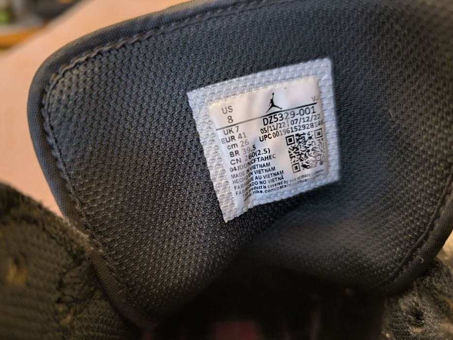 Air Jordan 1 Mid "Tartan Swoosh"
Tartan Swoosh