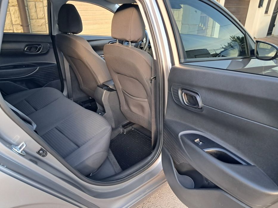 HYUNDAI I20 * *  13.350 € **  2021  * *  13 .000 KM ** Full - LED LINE