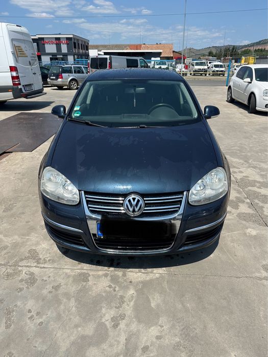 Vand jetta in stare buna !!