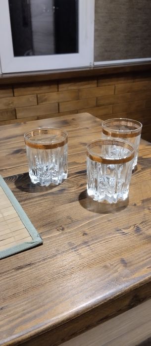 Продам три фужера под виски.
