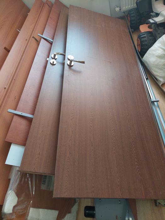 Vand 3 uși de interior