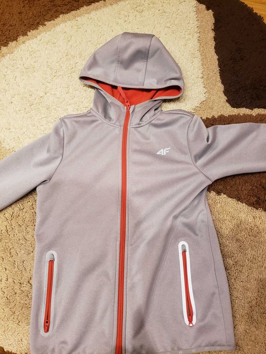 Jacheta anti vant neodry 5000,marca 4F,marimea 158