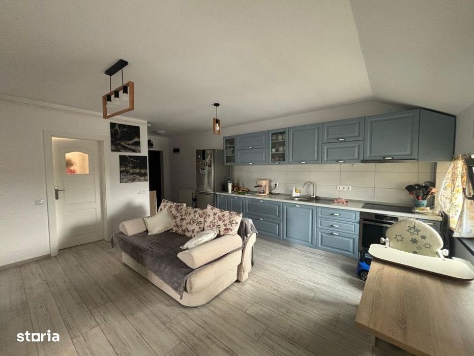 Vanzare - Apartament 3 camere, bloc nou, eraj 2, finisat, mobilat, 1 p