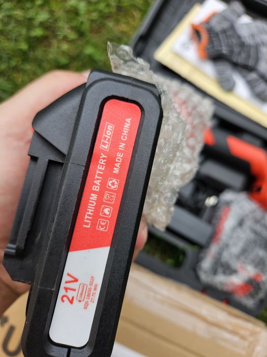 Foarfeca cu acumulator