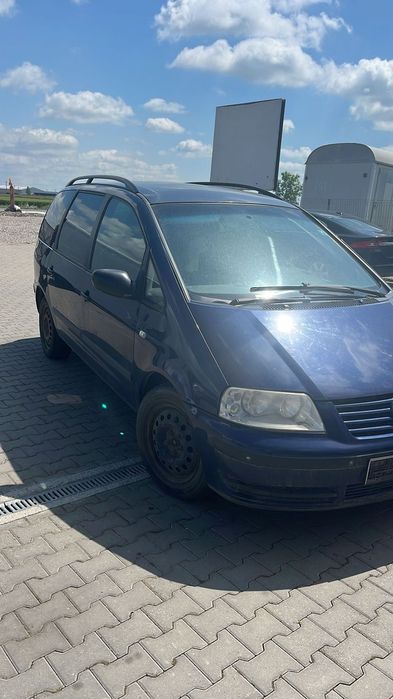 Dezmembram Volkswagen Sharan 1.9 diesel din 2003