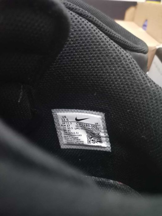 nike air force mid triple black