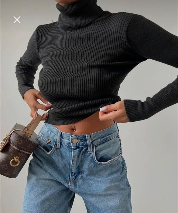 Комплект от три поло блузи – черна, бежова и бяла