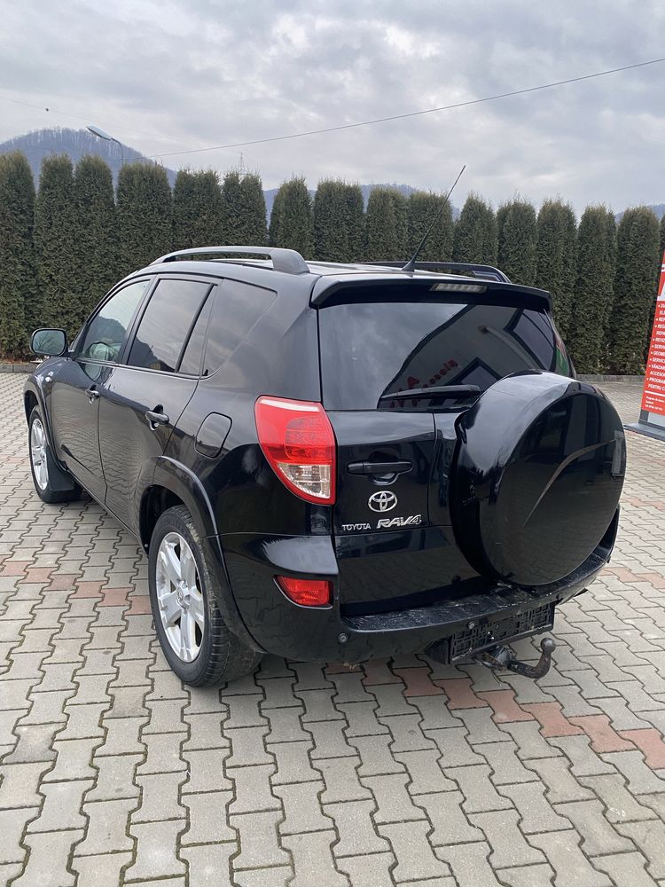 Dezmembrez / piese Toyota RAV4