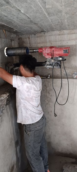 Недорого! Алмазное сверление бетона, сухое сверление алмазная резка