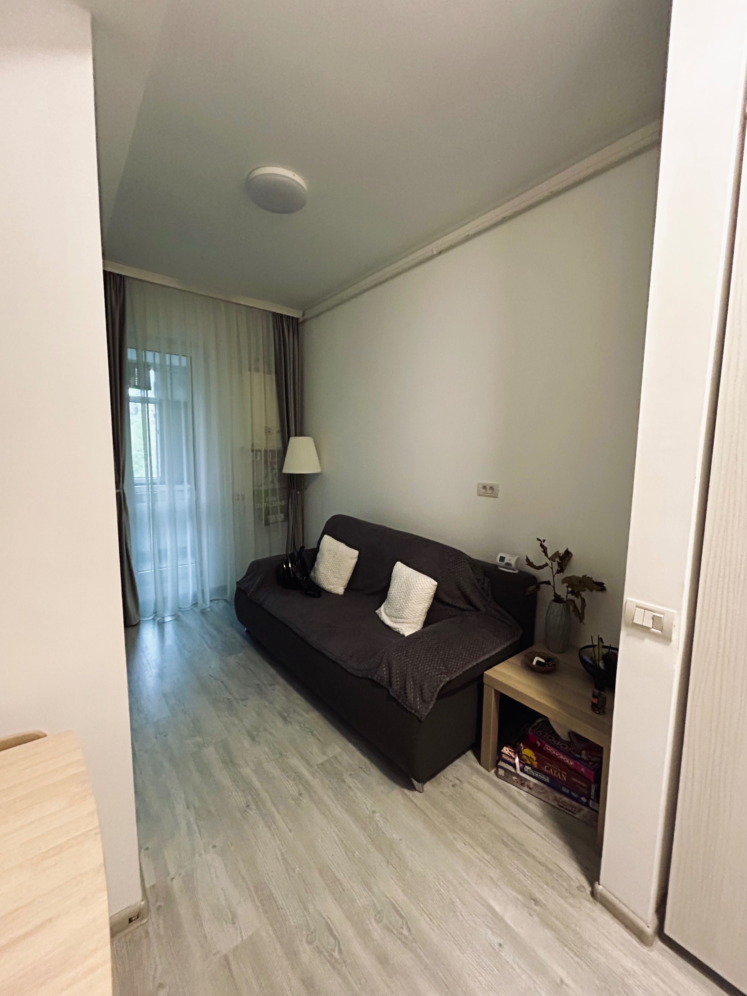 Închiriez studio în Militari Residence