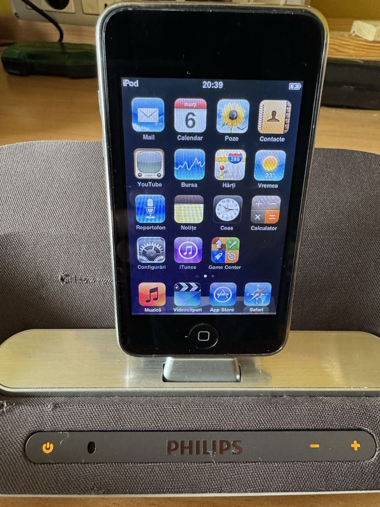 Ipod touch 2gen de 8G + dock Philips