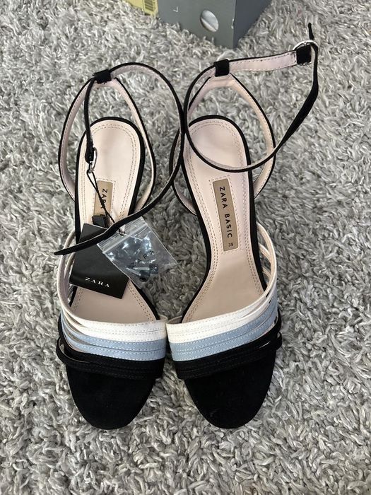 Sandale Zara număr 38