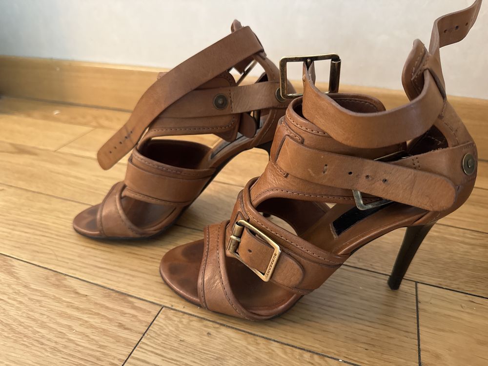 Обувь Burberry 37 р