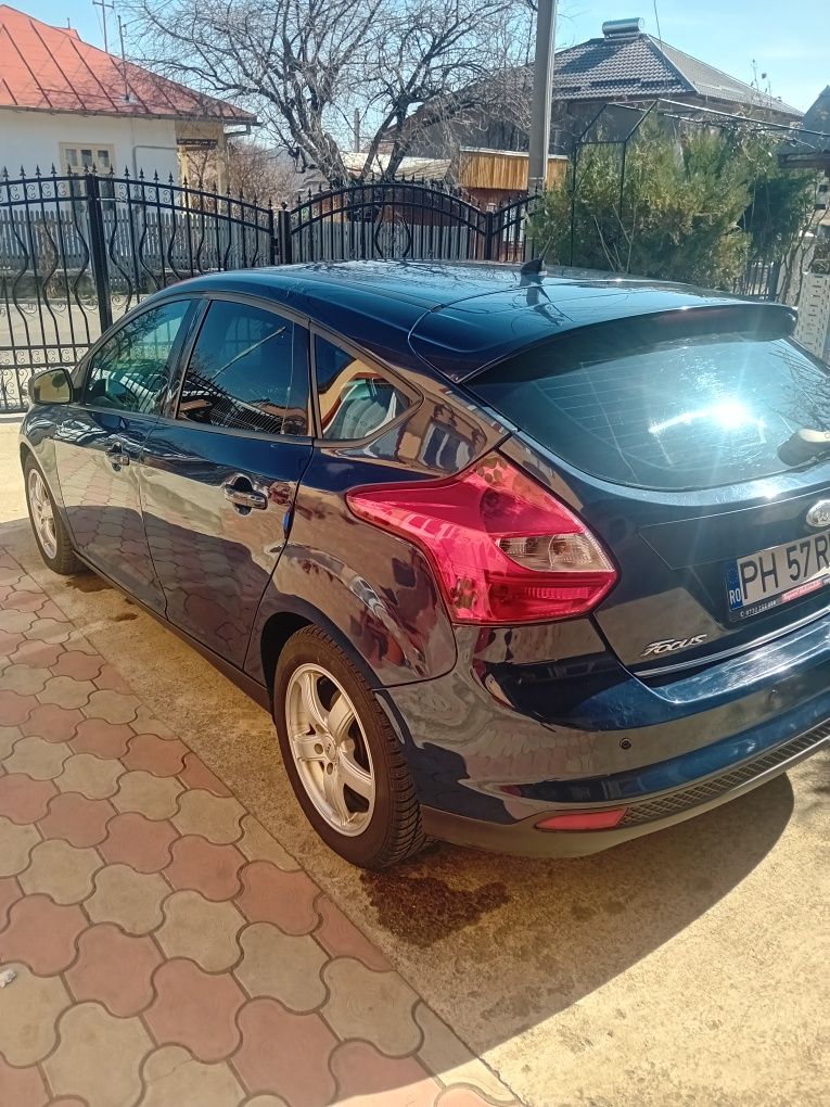 Ford focus mk3 foarte bine ingrijit