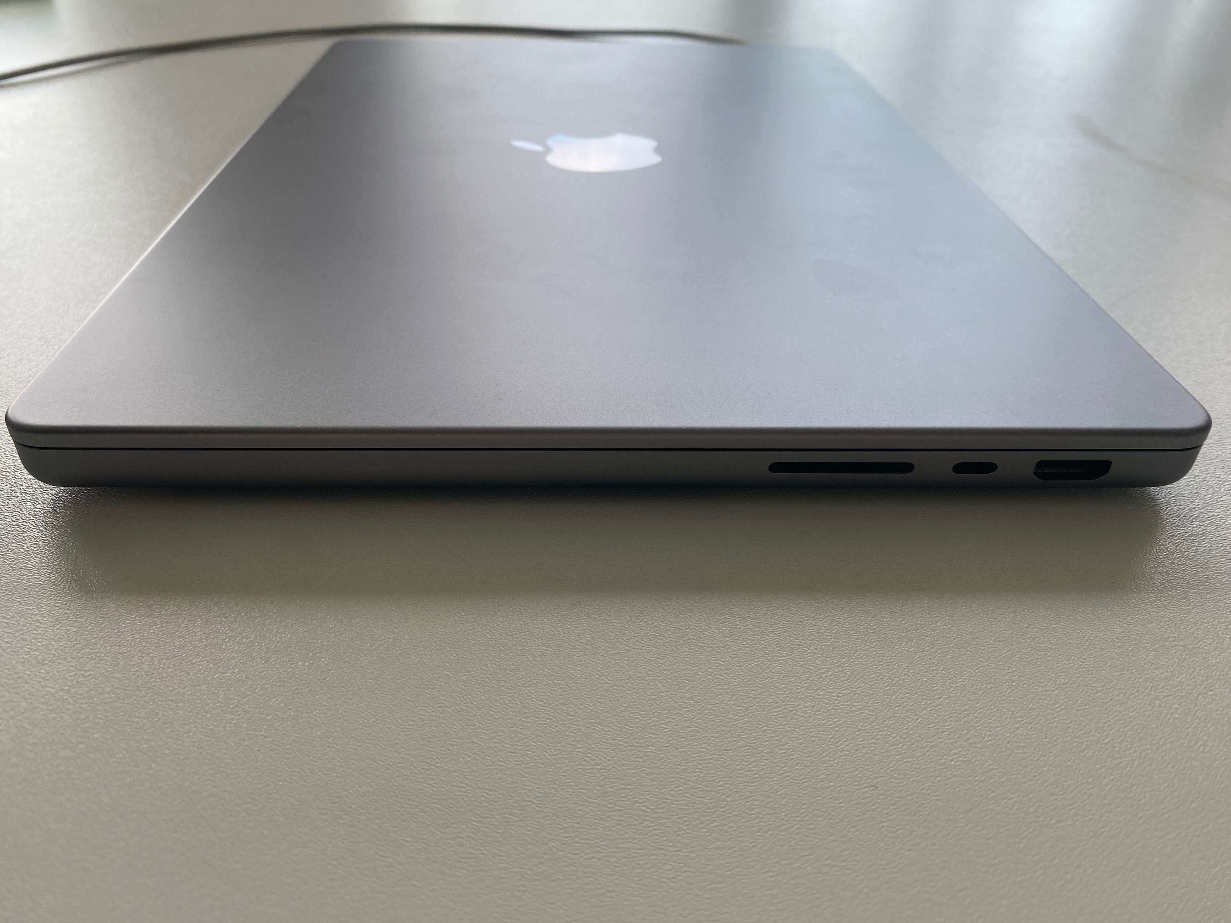 MacBook Pro M2, 2023, 16GB