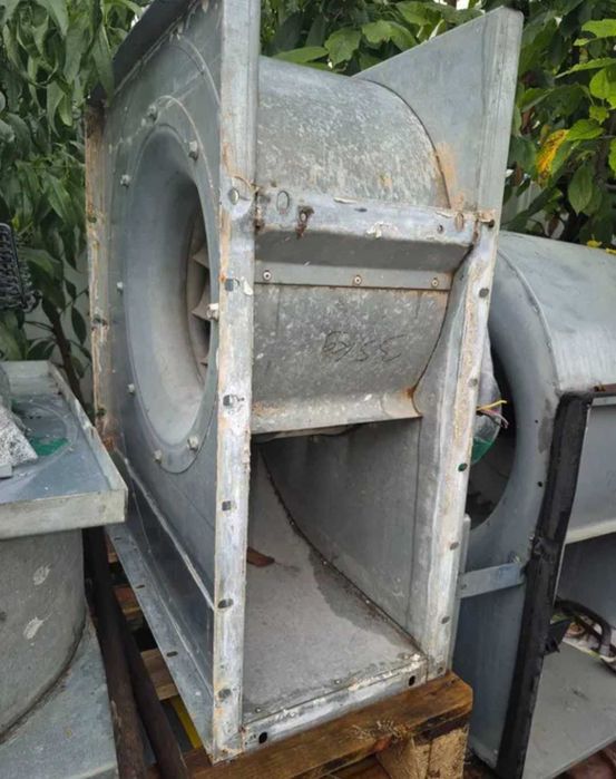 Exhaustor-ventilator.