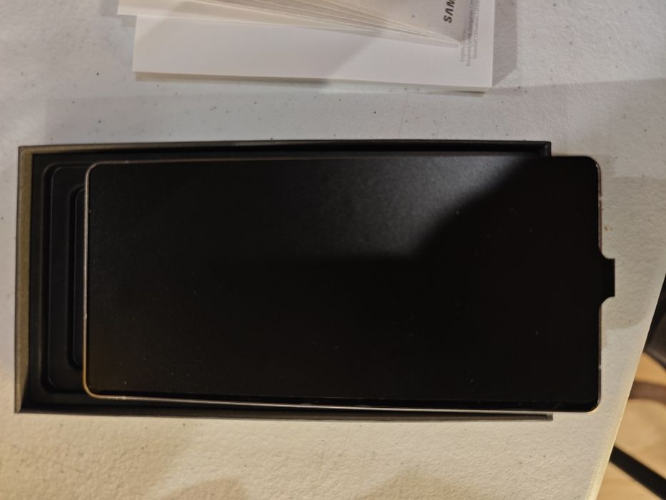 Samsung Galaxy S25 Ultra 12GB RAM 512 GB Memorie