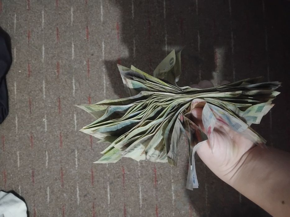 Vand bani vechi 10.000, 2000 ,5000