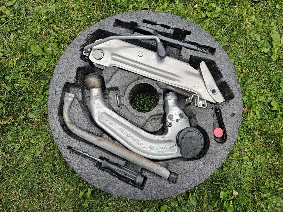 Cui carlig tractare Audi A4 B6 B7