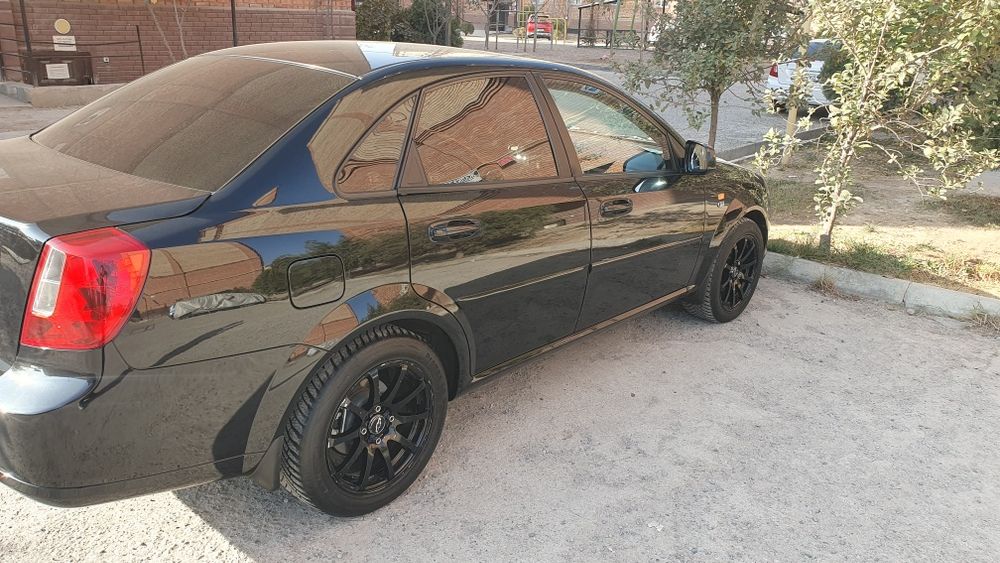 Срочно продаю чёрные жентра 2023 сотилади тоза краска идеал