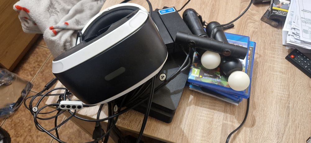 Kit PS4+VR complet+5 jocuri