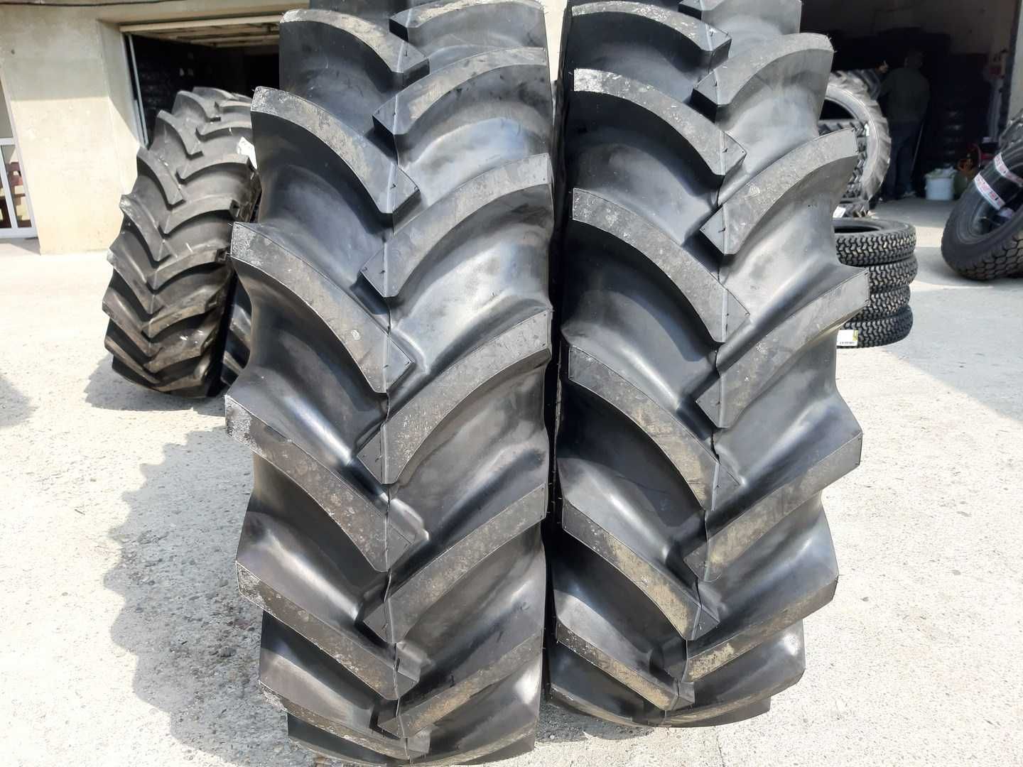 OZKA Anvelope noi de tractor spate cu 10pliuri 16.9-30 Cauciucuri