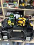 Laser DeWALT DCE088G Amanet auto &electronice Onesti