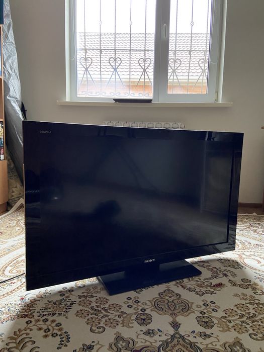 Продам телевизор Sony KLV-40BX400 40" Multi System LCD TV. НЕ СМАРТ!
