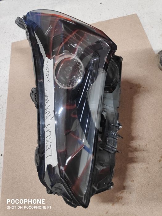 Ляв фар Lexus nx300 2020г.