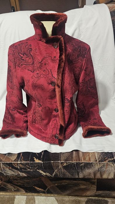 Geaca rosie de blană imblanită Xl 42