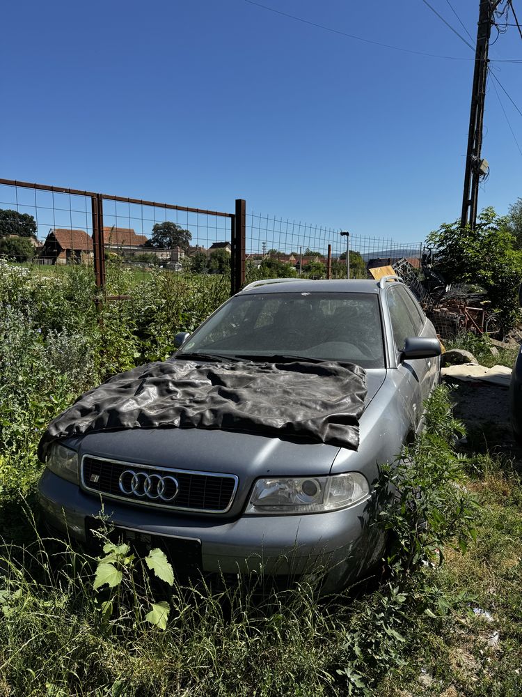 Vand pt dezmembrari Audi A4 Avant