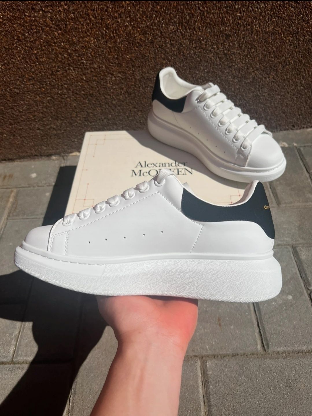 Alexander McQueen la DOAR 249 LEI