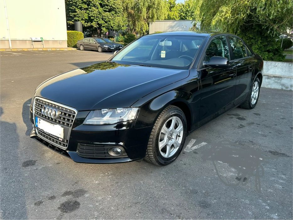Audi A4 Audi A4 B8 2.0 TDI Quattro – 97.000 km reali, stare foarte buna