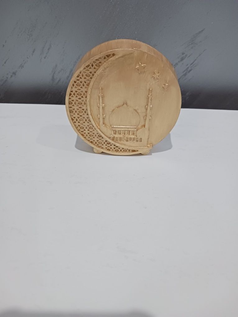 Гипсови фигури за Байрам