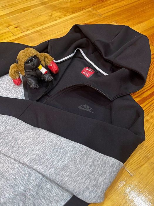 Nike Tech Fleece