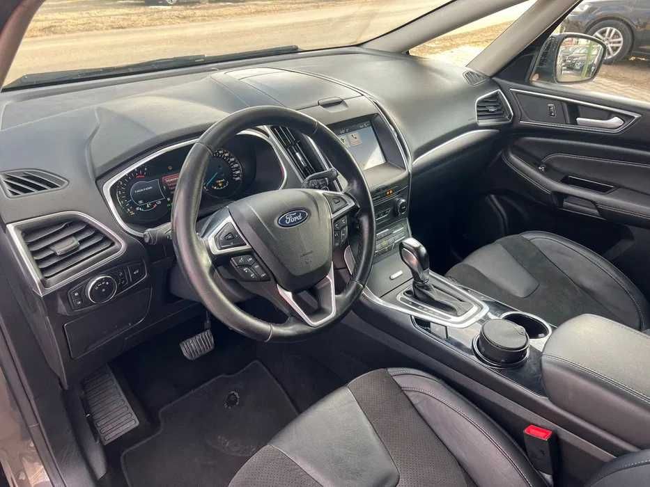 Ford S-Max 2.0 TDCi Powershift Titanium