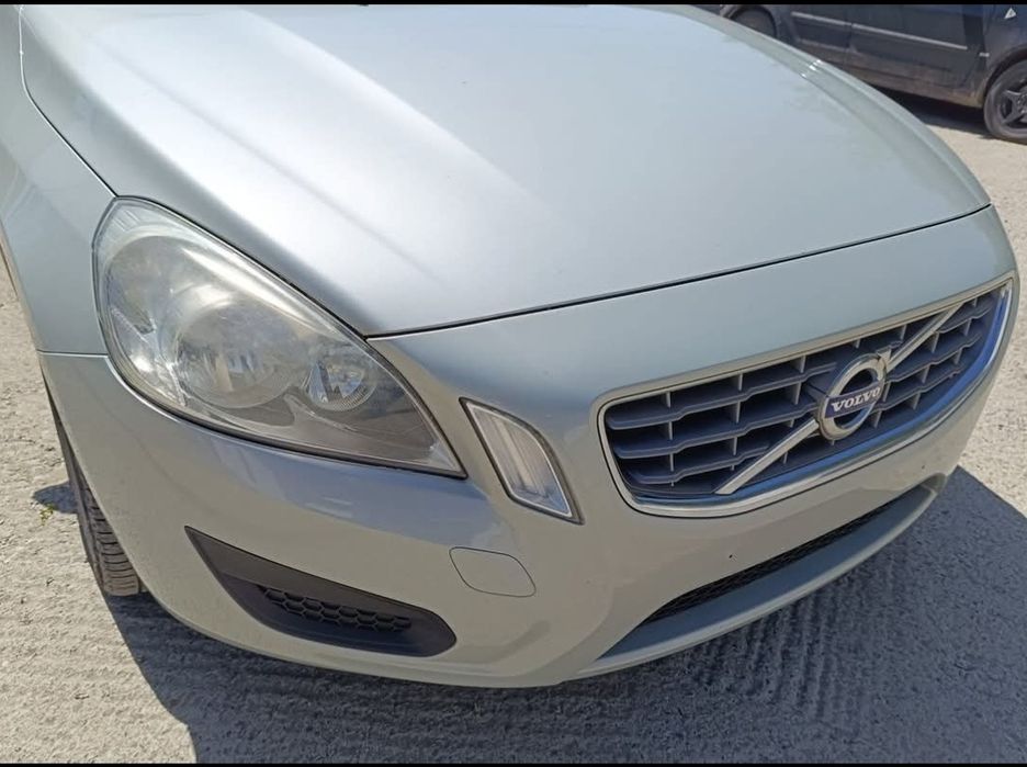 Capotă motor Volvo S60.