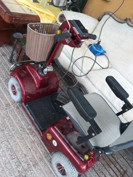 Căruț handicap funcțional preț.820 lei.