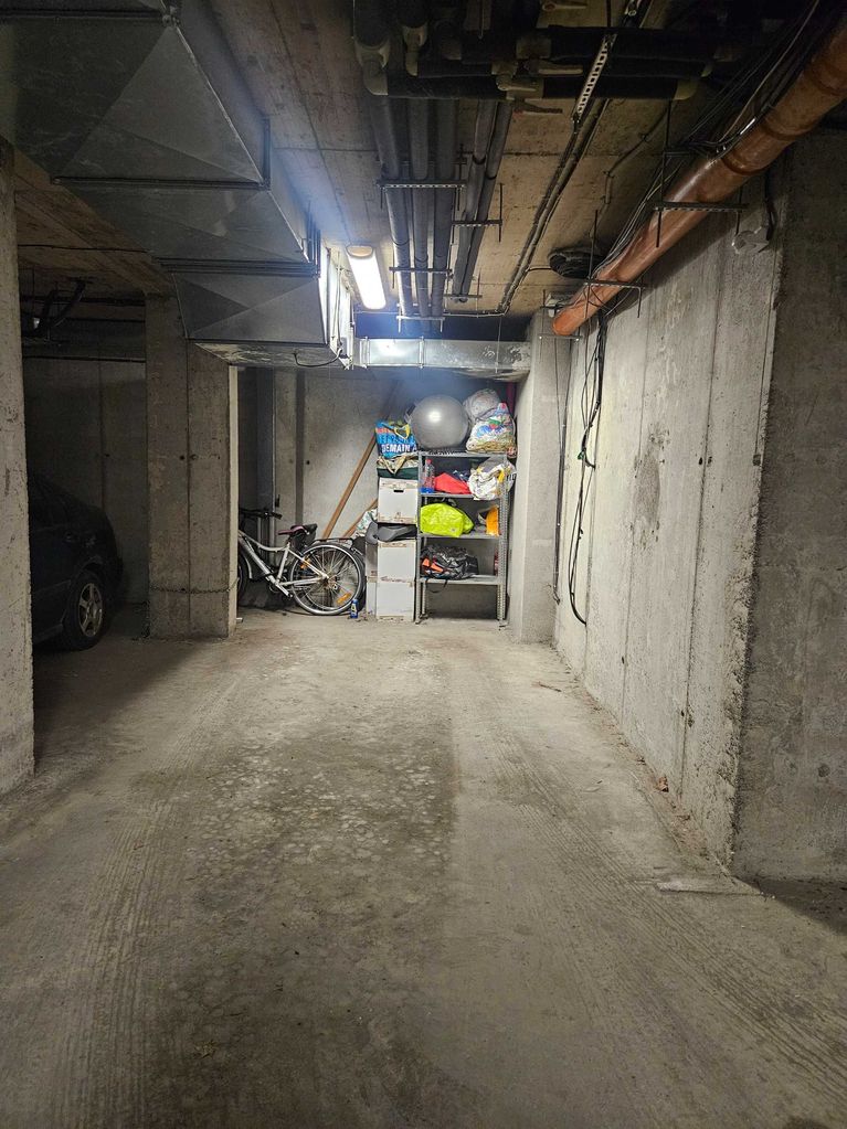 Дава се под наем Гараж / Паркомясто в София, Хиподрума - 16 кв.м за 102 € - Снимка #3