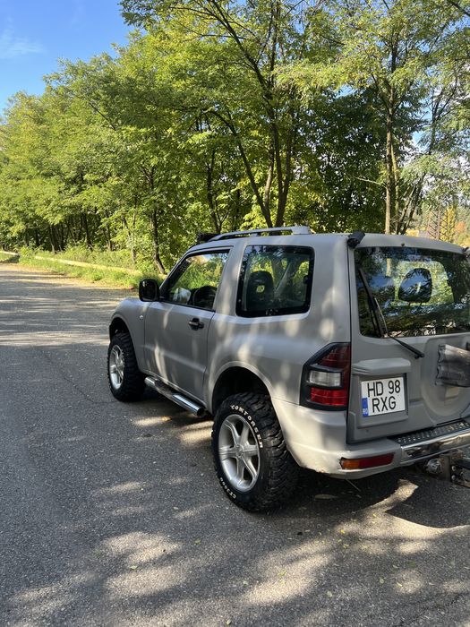 Mitsubishi Pajero MK2
