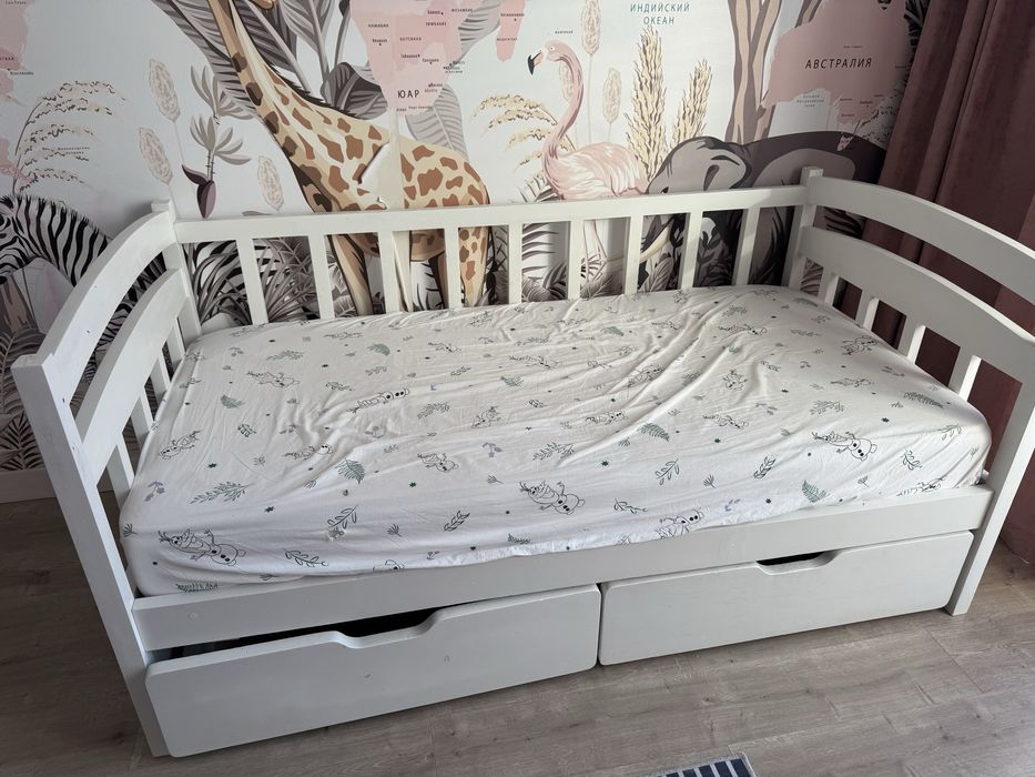 Продам кровать детскую
