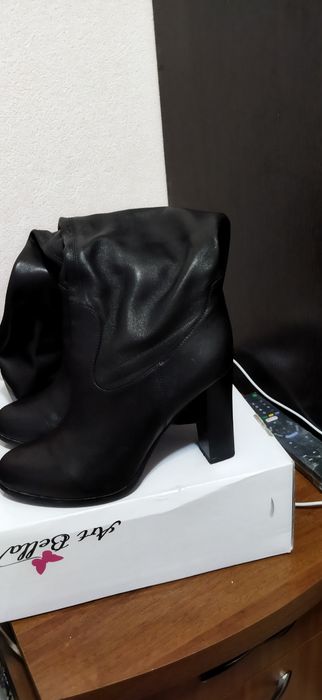 Сапоги женские. 39