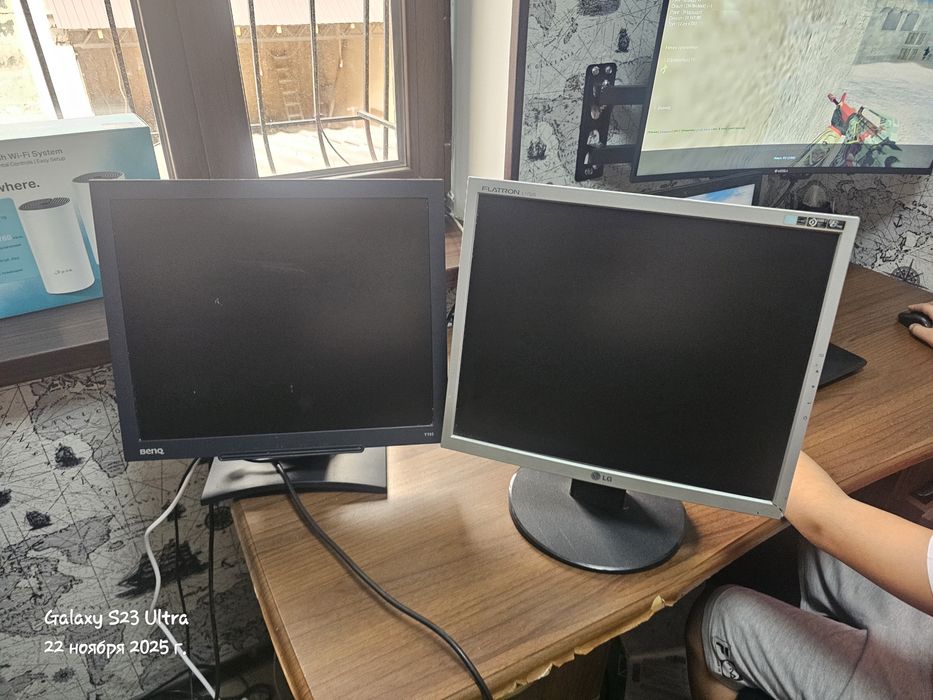 Продам мониторы 17"