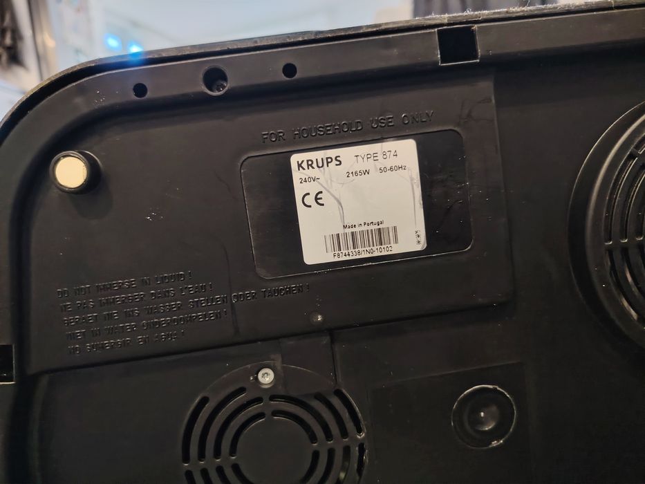 CRUPS КАФЕМАШИНА, еспресо-шварц кафе + кафемелачка DELONGHI