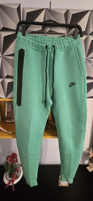 Pantaloni Nike Tech, S