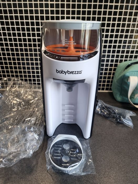 Машина за адаптирано мляко BABY BREZZA ADVANCED FORMULA PRO като нова