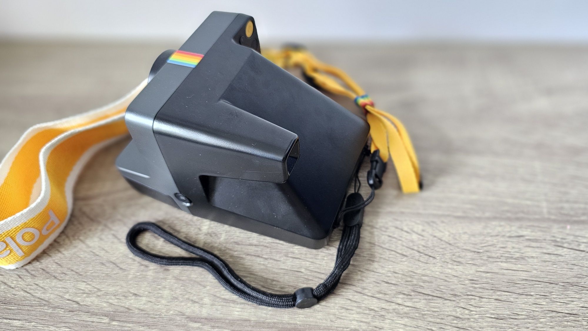 Polaroid Now 2 фотоапарат за моментални снимки 8бр + цветен филм
фотоа